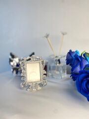 'Avangart Gri Parlak Çerçeve