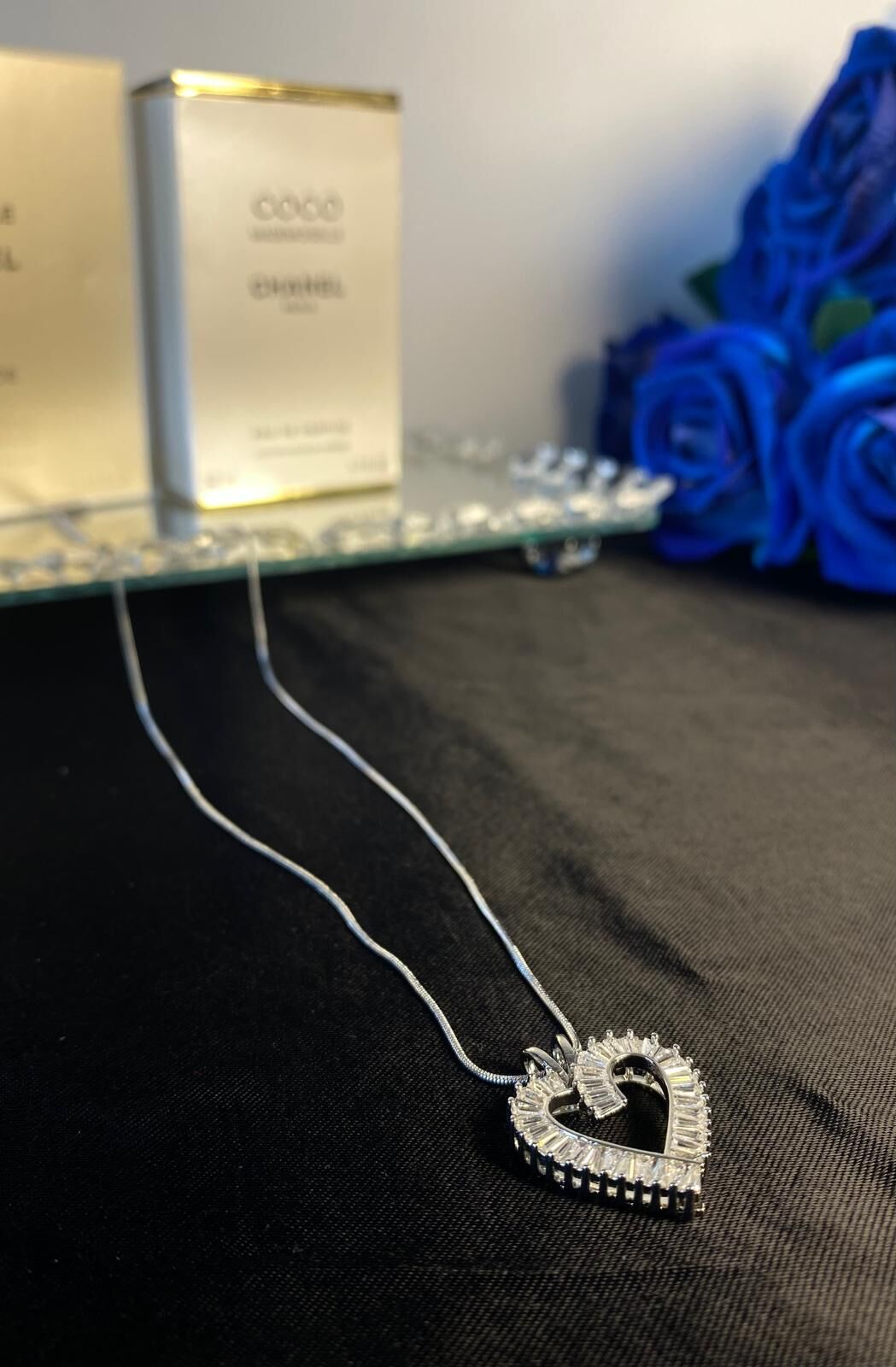 'Özel Tasarım Çelik Taşlı Kalp Kolye